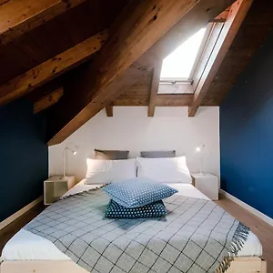Apartment Modern Luxury Attic - Bymyhomeincomo 