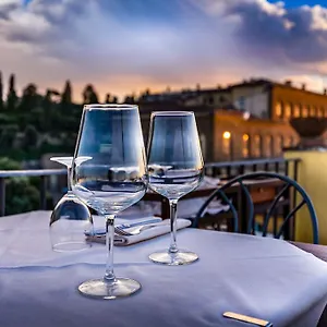 La Scaletta Al Ponte Vecchio *** Firenze