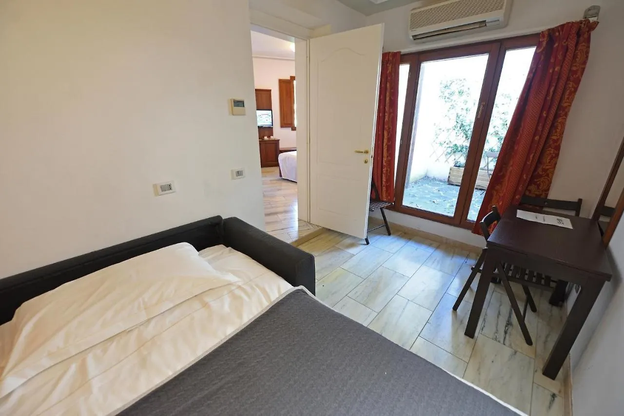 Relais La Corte Di Cloris Florens Italien