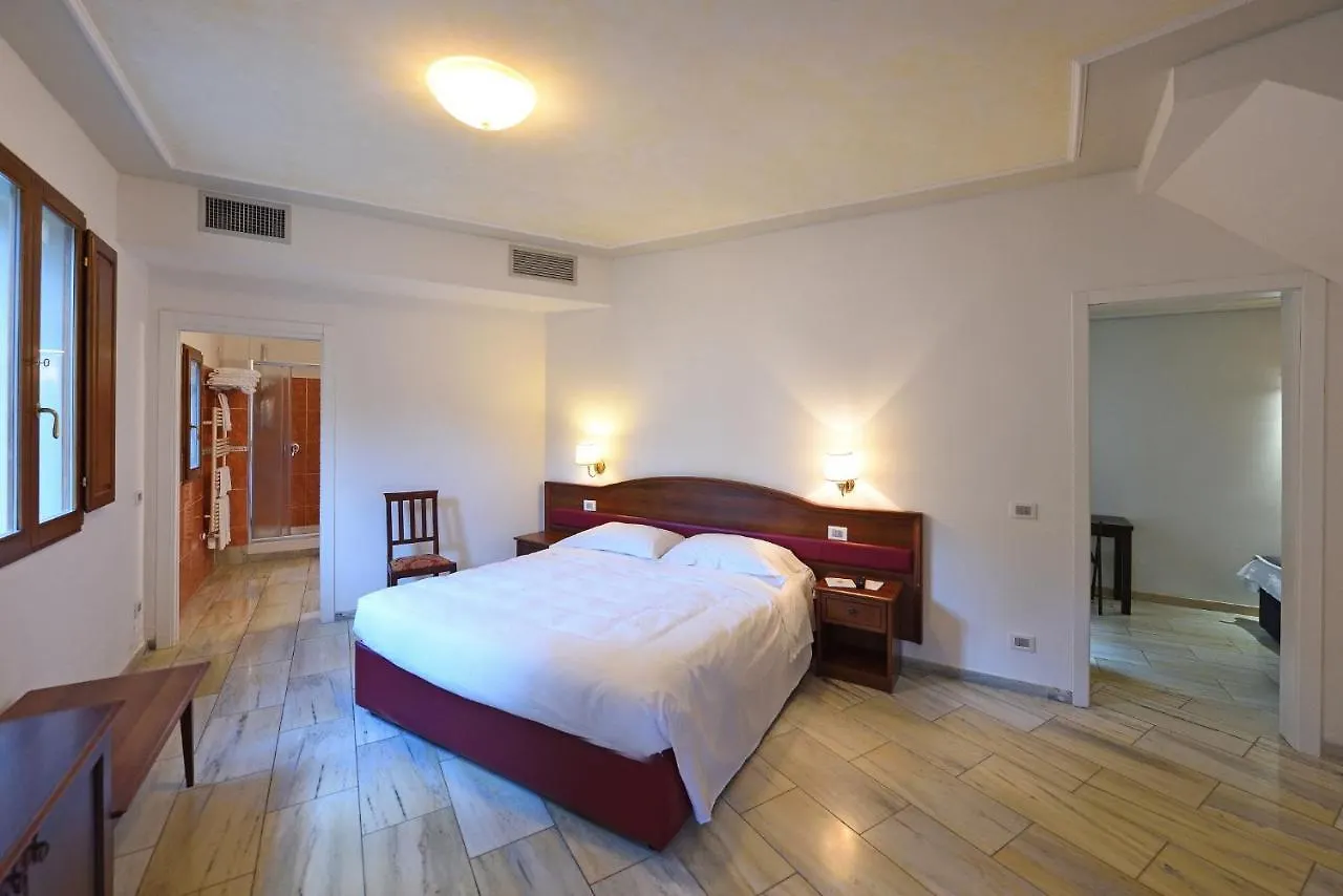 Pensionat Relais La Corte Di Cloris Florens