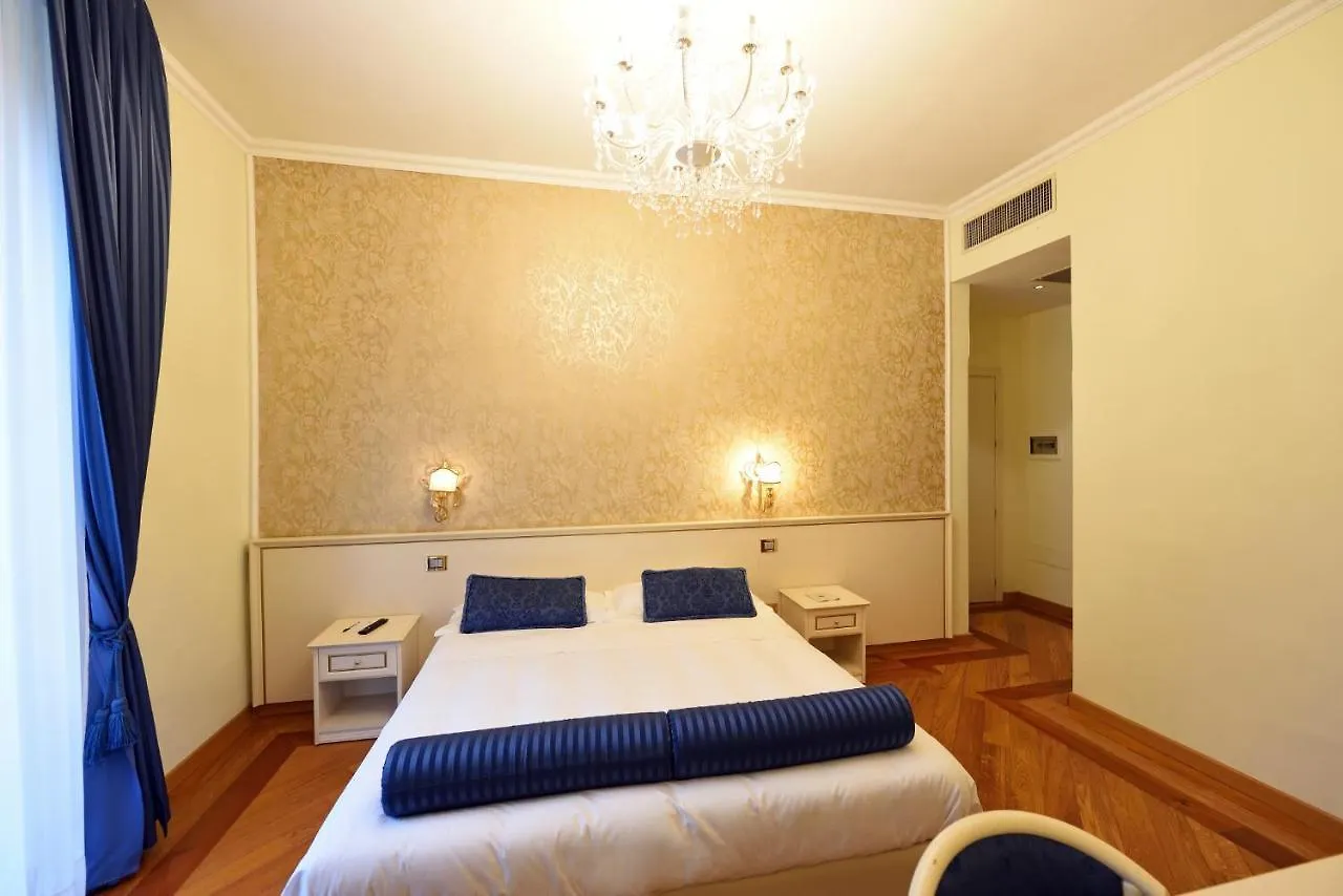 Pensionat Relais La Corte Di Cloris Florens