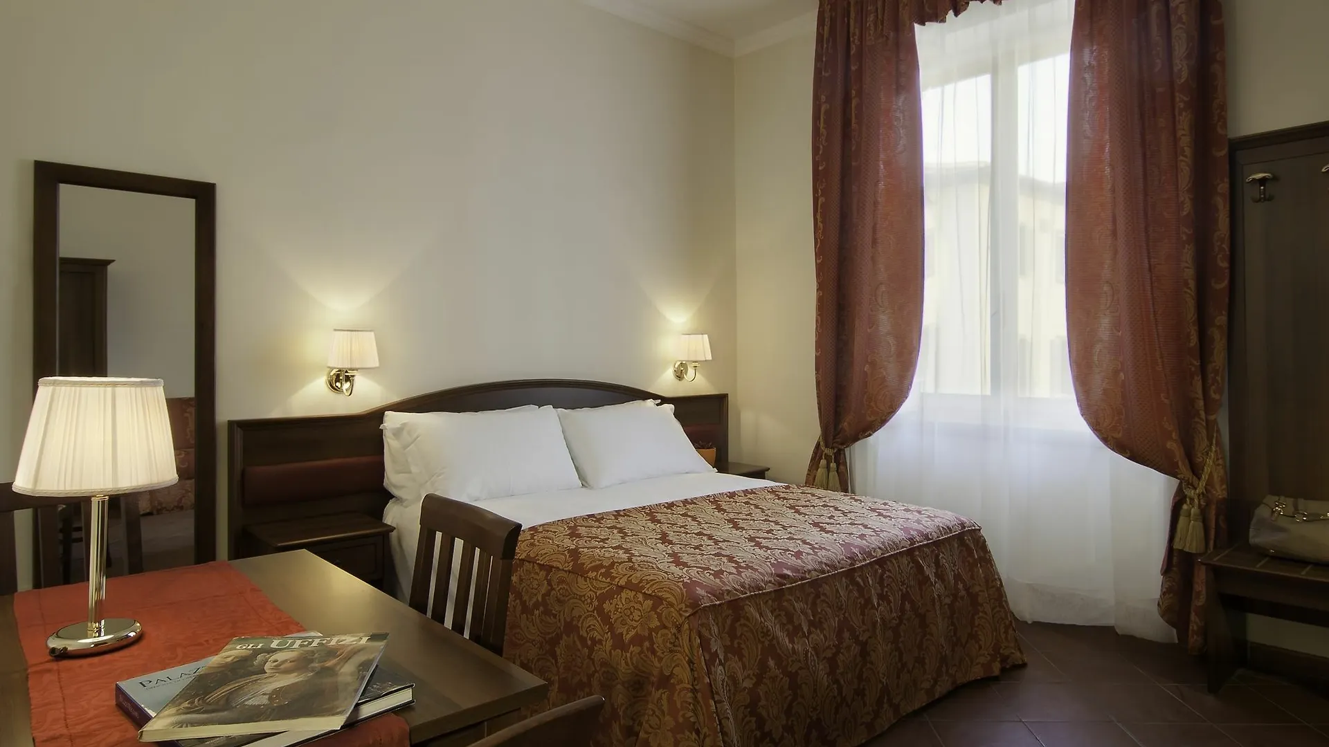 *** Pensionat Relais La Corte Di Cloris Florens Italien