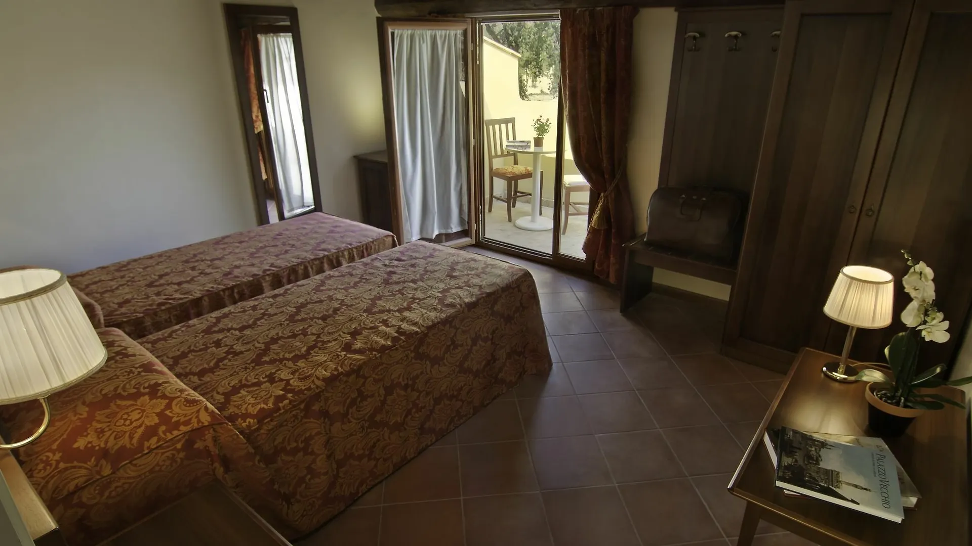 Relais La Corte Di Cloris Florens