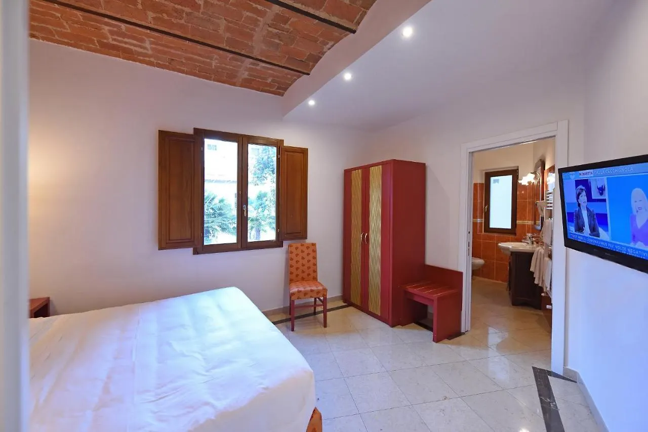 Relais La Corte Di Cloris Florence 3*,